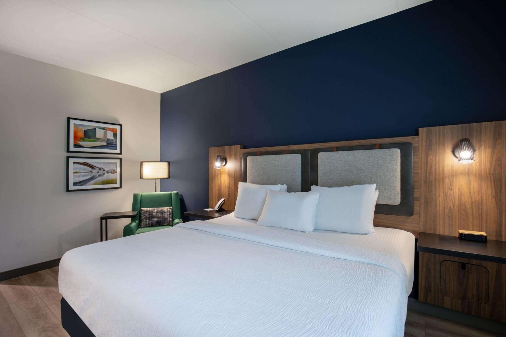 La Quinta Inn & Suites By Wyndham Chattanooga Downtown/South Εξωτερικό φωτογραφία