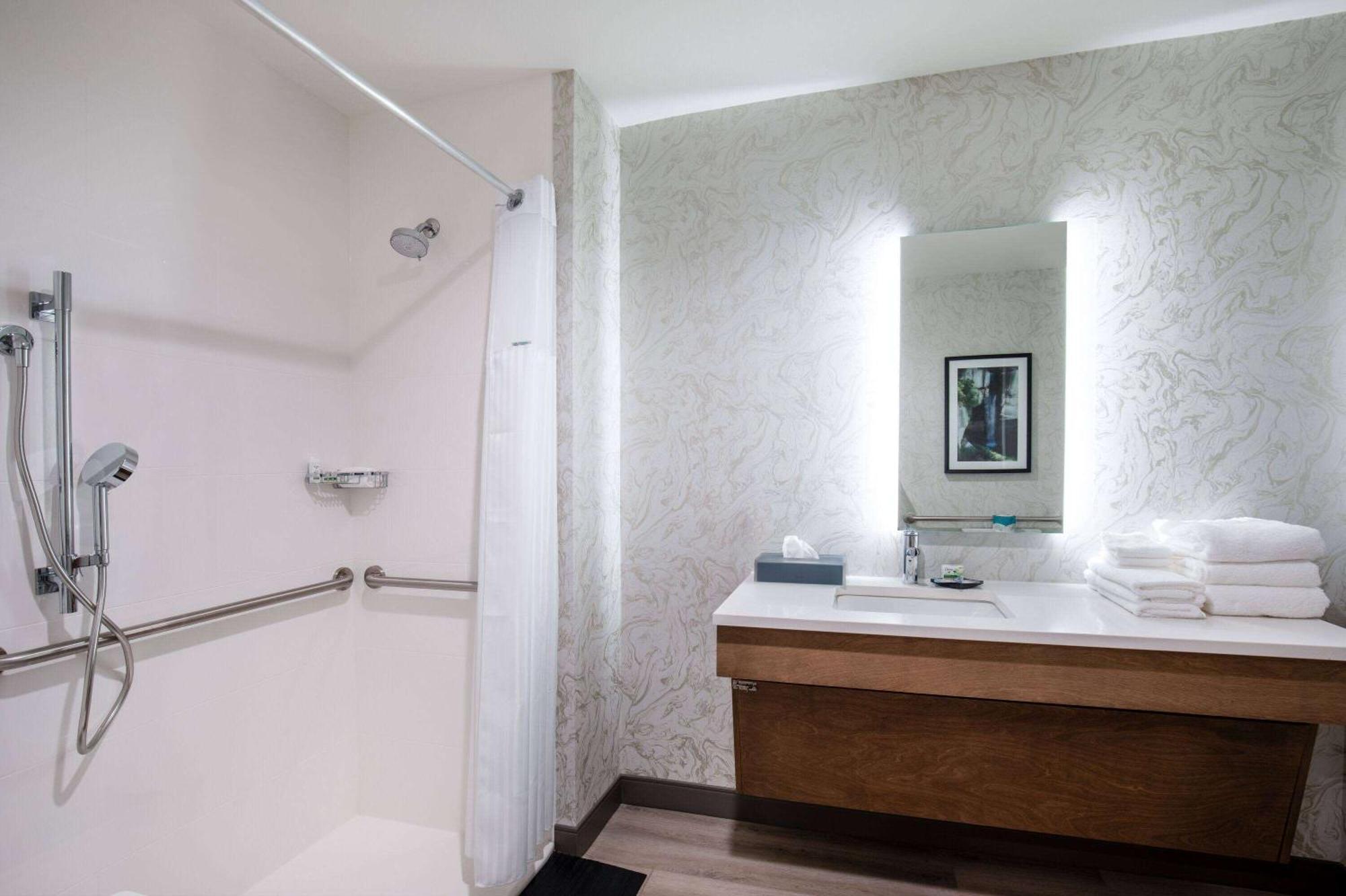 La Quinta Inn & Suites By Wyndham Chattanooga Downtown/South Εξωτερικό φωτογραφία